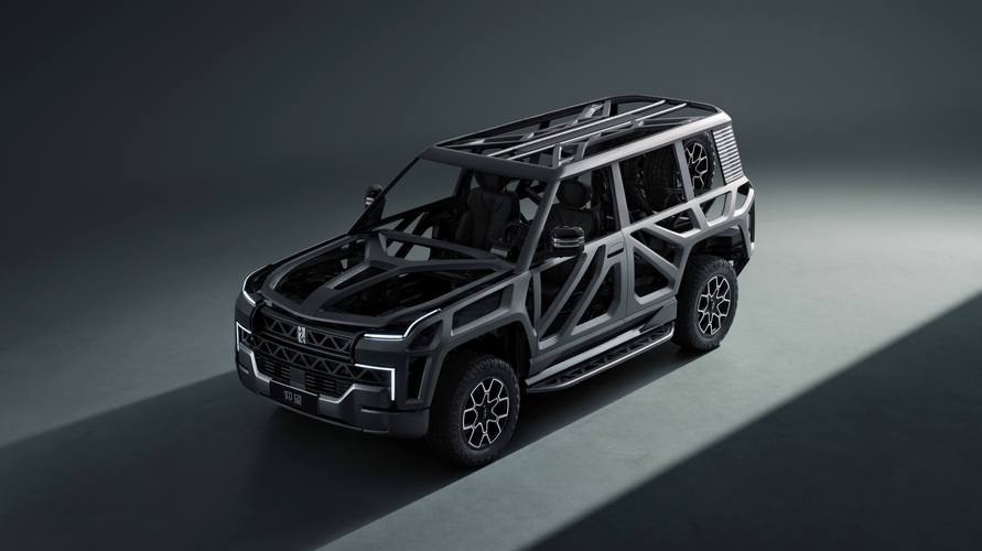 成都305仰望U8硬派越野的科技魅力，国能汽车对传统燃油车市场的冲击